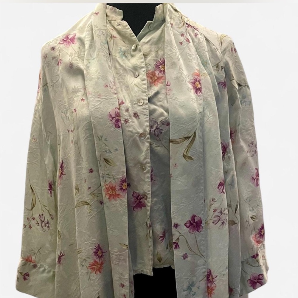 Vintage 100% silk August Silk Floral Blouse and robe